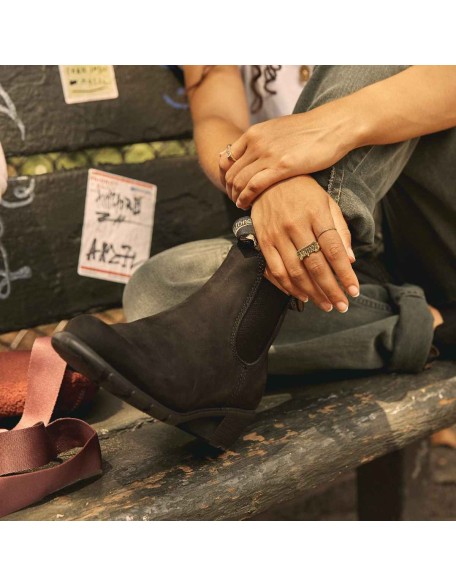 Women's Series Heeled Boots - Black Nubuck
