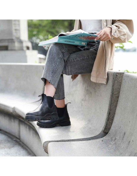 Women's Lug Chelsea Boots - Black