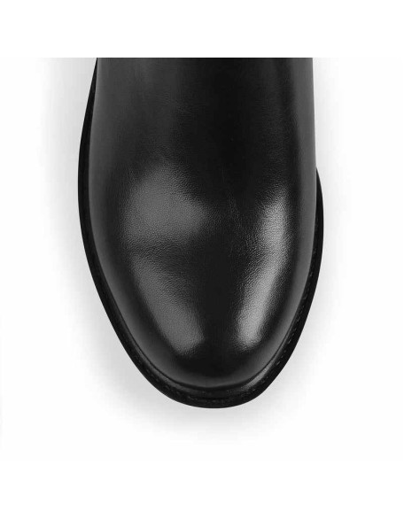 Round Toe Platform Chelsea Boots