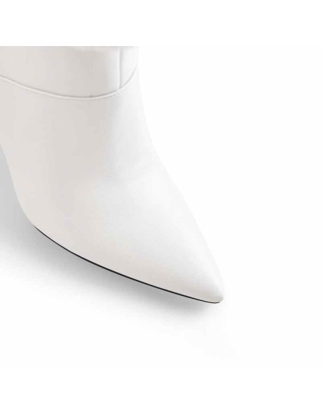 Downy White Black Pointed Toe High Heel Stiletto Boots